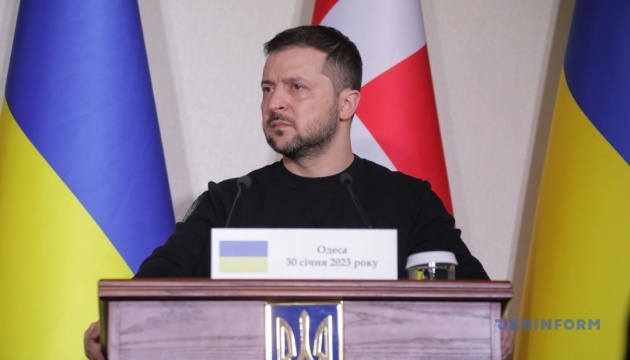 Selenskyj spricht sich für Ausweitung von Getreideabkommen auf Häfen in Mykolajiw