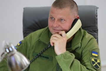 Saluschnyj informiert Milley über Vorbereitung der Armee auf Befreiung ukrainischer Gebiete