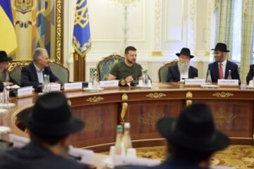 Selenskyj trifft Vertreter von jüdischer Gemeinde in der Ukraine