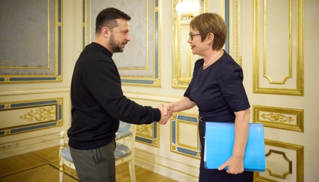 Kyjiw: Selenskyj trifft EBWE-Präsidentin