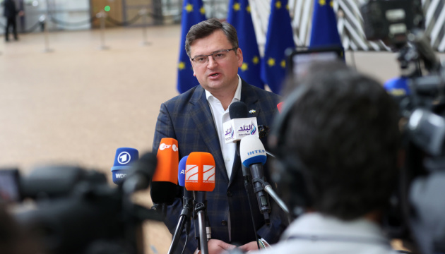 Dmytro Kouleba : L'Ukraine n'acceptera aucune alternative au statut de candidat à l'UE