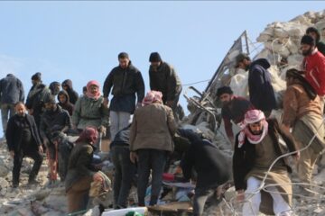 Ambassadeur : Deux Ukrainiens, présumés morts dans le séisme en Turquie, sont sauvés des décombres