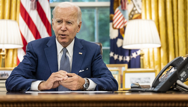 Joe Biden demande au Congrès de voter une nouvelle aide pour des dépenses militaires liées à l’Ukraine