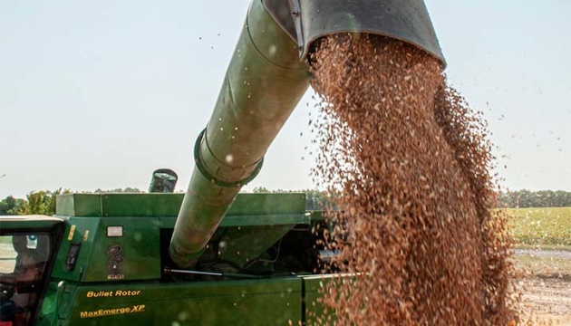 L’Ukraine porte plainte à l’OMC contre la Pologne, la Slovaquie et la Hongrie pour avoir prolongé l’embargo sur les importations de céréales ukrainiennes