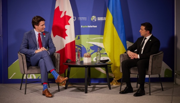 Zełenski i Trudeau rozmawiali o akumulacji wojsk rosyjskich w pobliżu Ukrainy