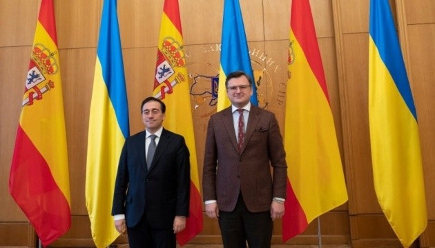 Kuleba i hiszpański minister spraw zagranicznych rozmawiali o przygotowaniach do szczytu NATO w Madrycie