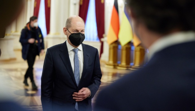 Kreml uczynił z przystąpienia Ukrainy do NATO kartą przetargową, choć ta kwestia nie jest jeszcze aktualna – Scholz