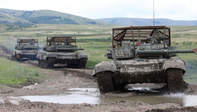 Pod Mikołajowem ponownie atakują rosyjskie czołgi