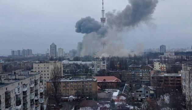 Wojska rosyjskie uderzyły w wieżę telewizyjną w Kijowie