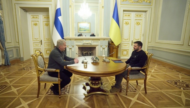 Prezydent Finlandii przybył na Ukrainę i spotkał się z Zełenskim