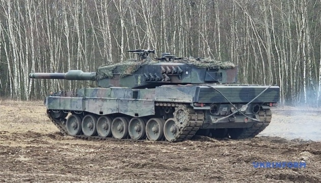 105 ukraińskich żołnierzy przybyło do Polski, aby nauczyć się obsługi czołgów Leopard 2.