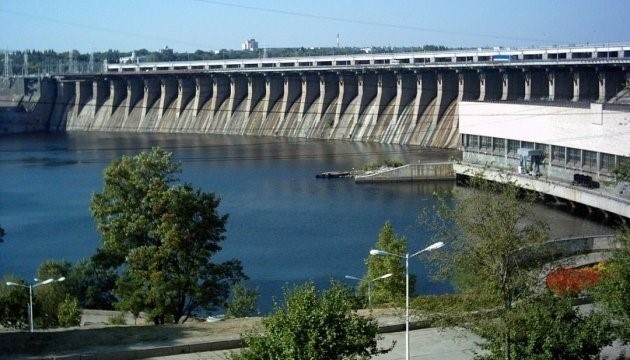 Fejk o Kijowskiej elektrowni wodnej – 4-metrowa fala zaleje Obołoń