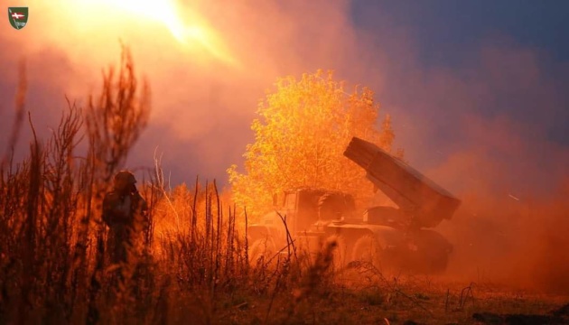 Sytuacja na froncie – Na froncie w ciągu jednego dnia – 26 starć bojowych, lotnictwo Sił Zbrojnych Ukrainy przeprowadziło siedem ataków na wroga