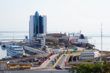 Rosyjski fejk – na stacji morskiej w Odessie znajduje się sprzęt wojskowy