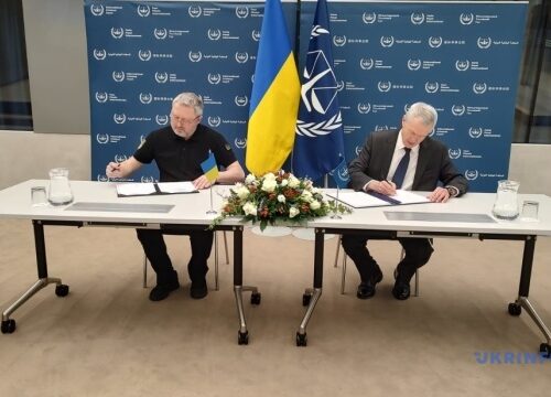 У Гаазі підписали угоду про відкриття в Україні польового Офісу прокурора МКC