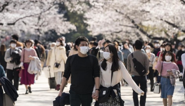 Японія знижує статус COVID-19 до рівня сезонного грипу