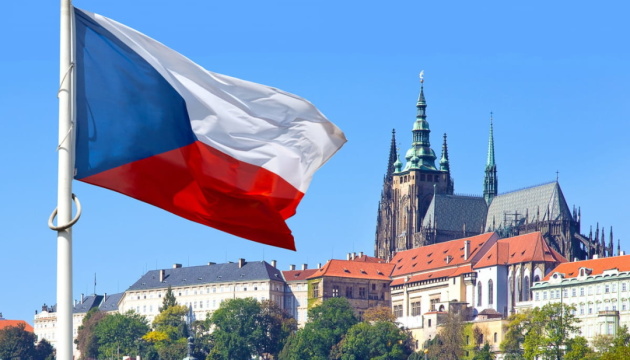 У Чехії обговорюють мандат на навчання українських військових
