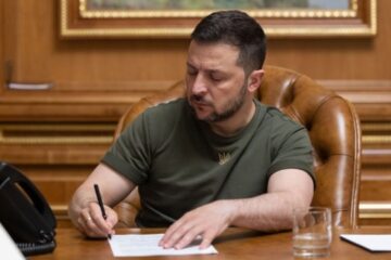 Zelensky signs law allowing foreign nationals hold officer positions in Ukraine’s Armed Forces