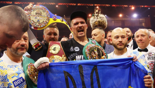 Usyk topped ranking of best boxers according to The Ring