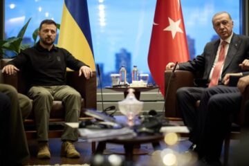 Zelensky discusses with Erdogan Türkiye’s involvement in Ukraine recovery