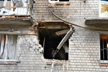 Russians strike center of Kramatorsk killing two people, wounding 15 others