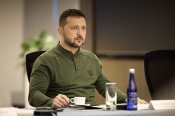 Zelensky meets with heads of world’s leading defense companies