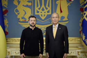 Ukraine’s president thanks Japan’s ambassador for building strong relations between two countries