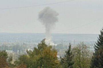 Russian army shells Sloviansk, damages private houses