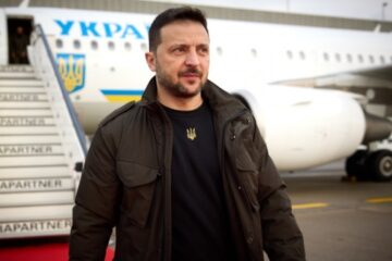 Zelensky arrives in Iceland