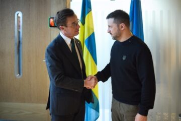 Zelensky discusses Victory Plan with Swedish PM