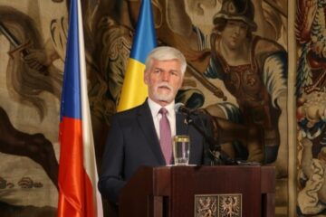 Czech president allows 60 citizens to fight on Ukraine’s side