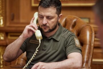 Zelensky holds phone call with Scholz