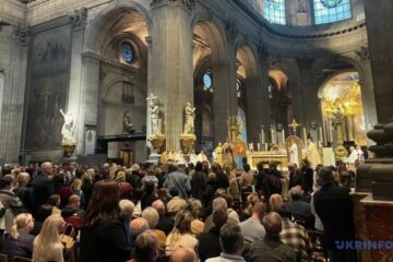 Ukrainian community in France commemorates Holodomor victims