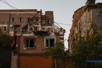 Russian strikes leave one dead, ten wounded in Kherson region in past day