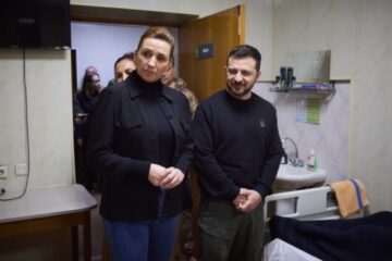 Zelensky, Frederiksen visit wounded Ukrainian soldiers