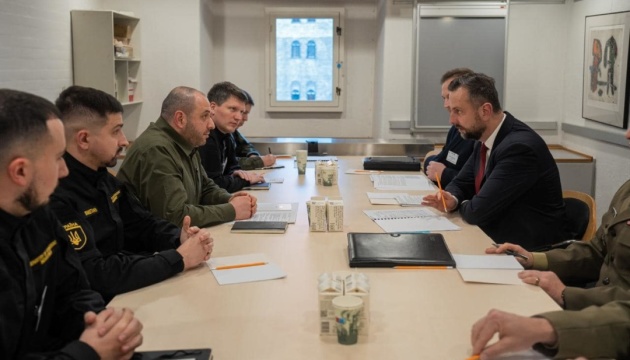 Ukraine, Poland’s defense chiefs talk cooperation in defense industry