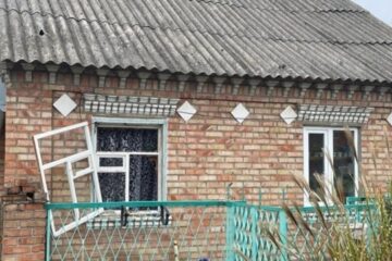 Almost 20 attacks in one day: houses, solar panel, power line damaged in Nikopol district