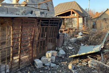 Russian forces attack Nikopol district over 20 times injuring one man