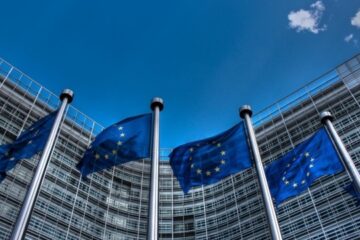 European Commission announces decision on EUR 18.1B loan for Ukraine, with first tranche in January