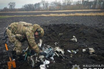 Explosives technicians neutralize downed Russian missile in Sumy region