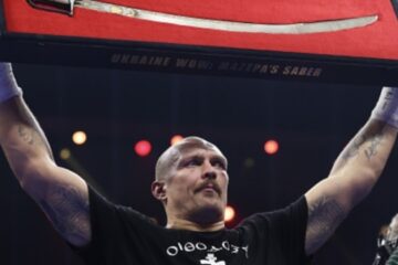 After defeating Fury, Usyk raised Ivan Mazepa’s saber above his head