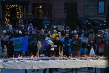 In Lviv, families of prisoners of war held rallies to remind of those who will spend Christmas in torture chambers