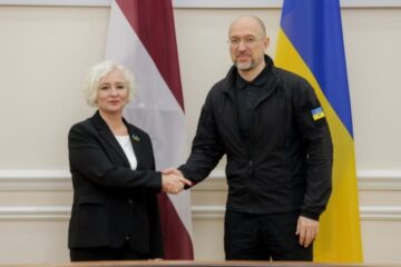 Shmyhal, Latvian speaker discuss training of Ukrainian military, support for defense industry