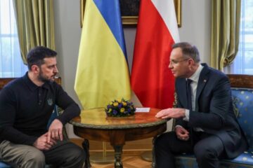 Zelensky meets with Duda in Warsaw