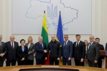 Shmyhal discusses defense cooperation, sanctions against Russia with Lithuanian Seimas delegation