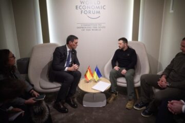 Military assistance, increased sanctions against Russia: Zelensky meets Spanish PM in Davos