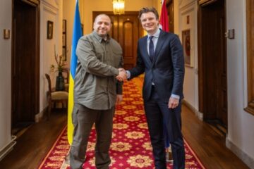 Umerov meets with Netherlands’ DM in The Hague