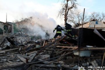 Russians strike Sloviansk in Donetsk region injuring six civilians