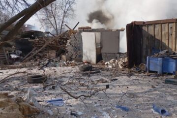 Guided aerial bomb strike damages six houses in Zolochiv