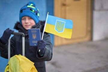 Parliament passes law recognizing Ukrainian children’s education abroad